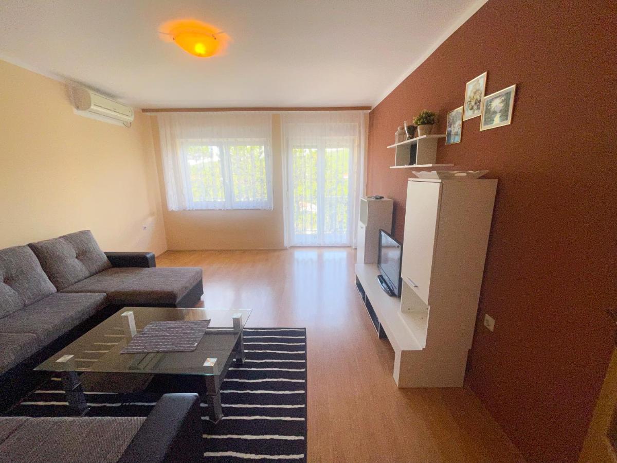 Apartmani Combaj Jadranovo Exteriér fotografie