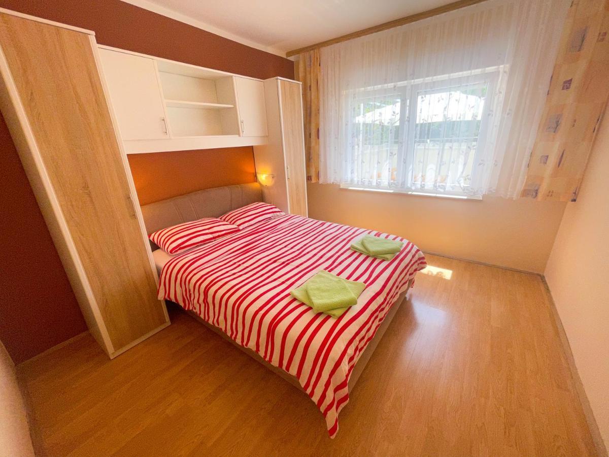 Apartmani Combaj Jadranovo Exteriér fotografie
