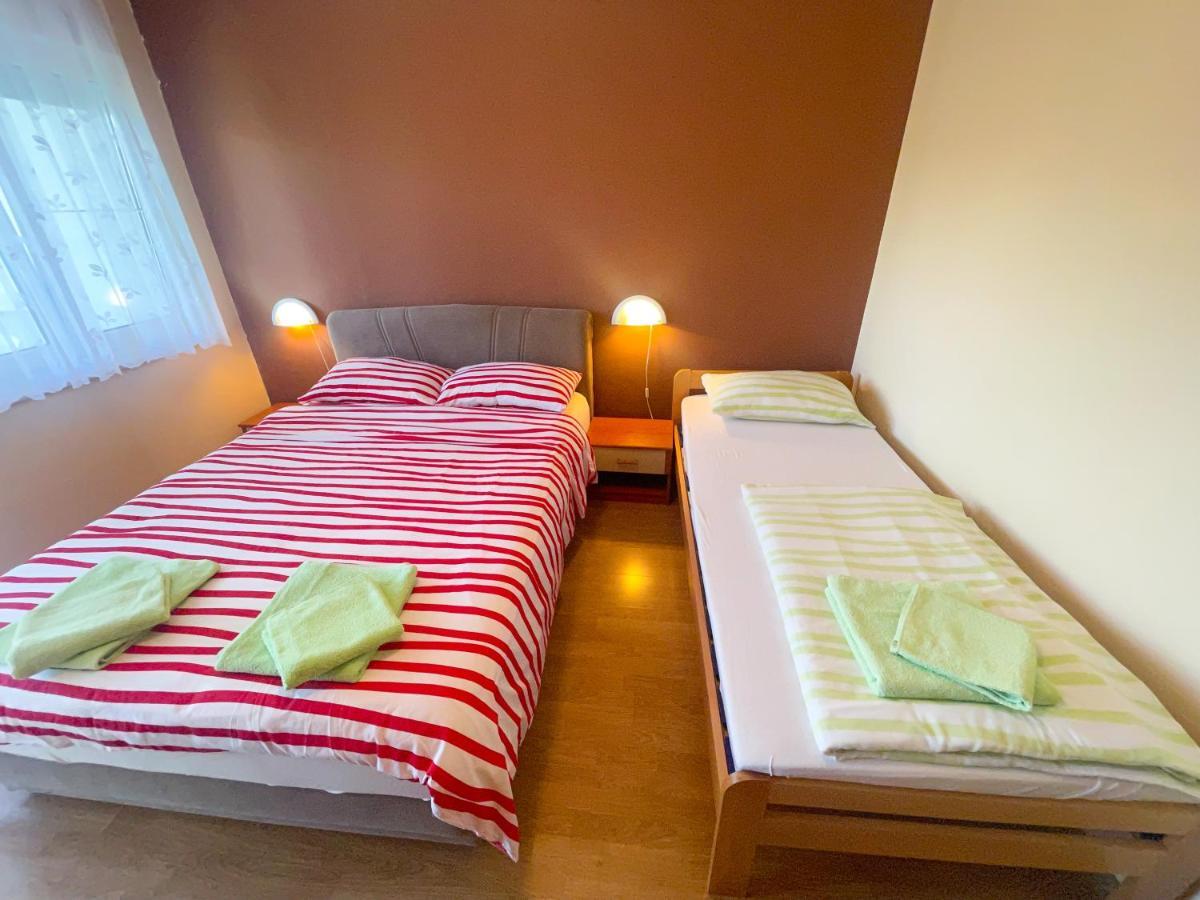 Apartmani Combaj Jadranovo Exteriér fotografie