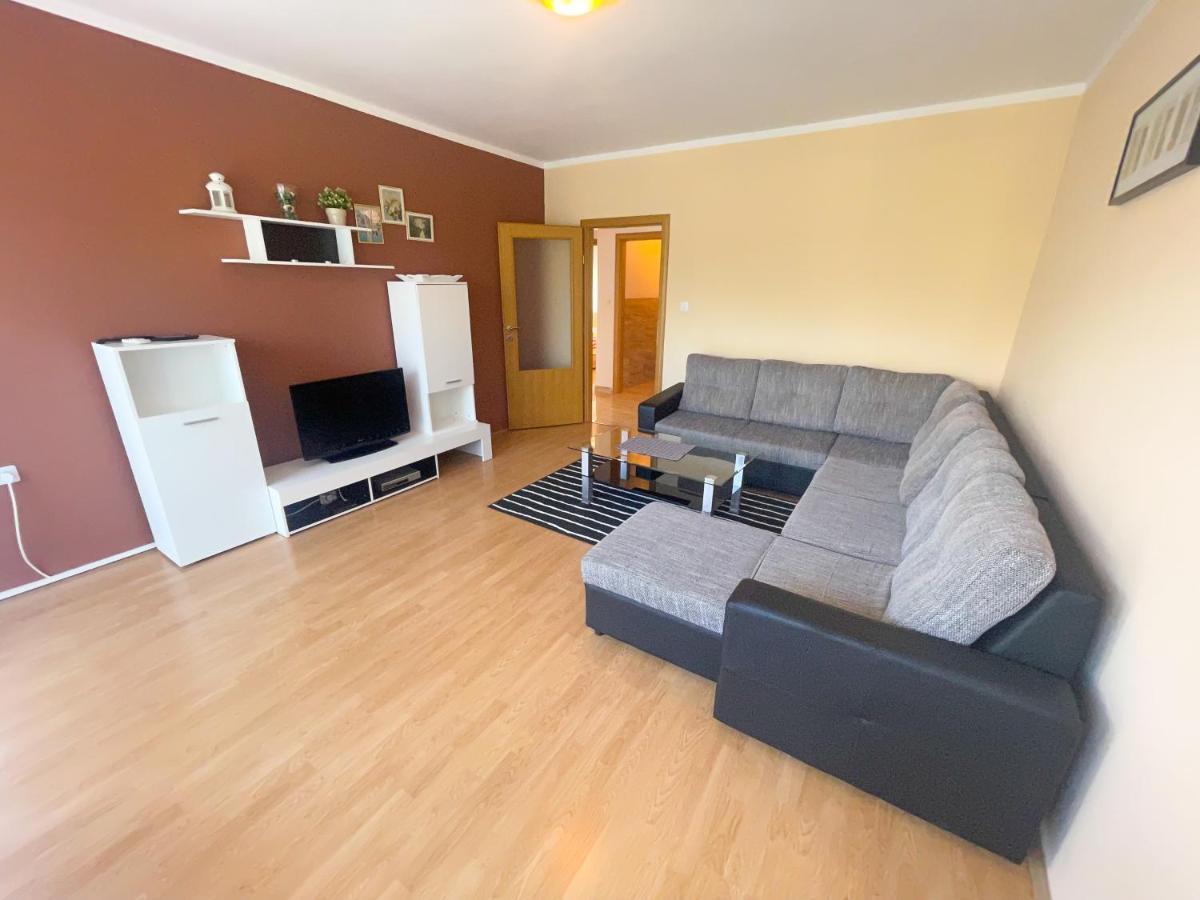 Apartmani Combaj Jadranovo Exteriér fotografie