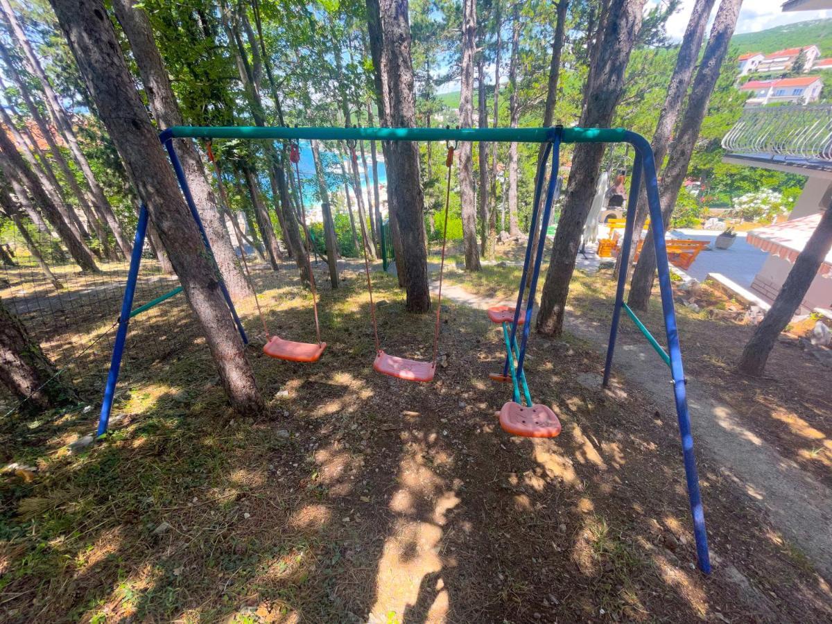 Apartmani Combaj Jadranovo Exteriér fotografie