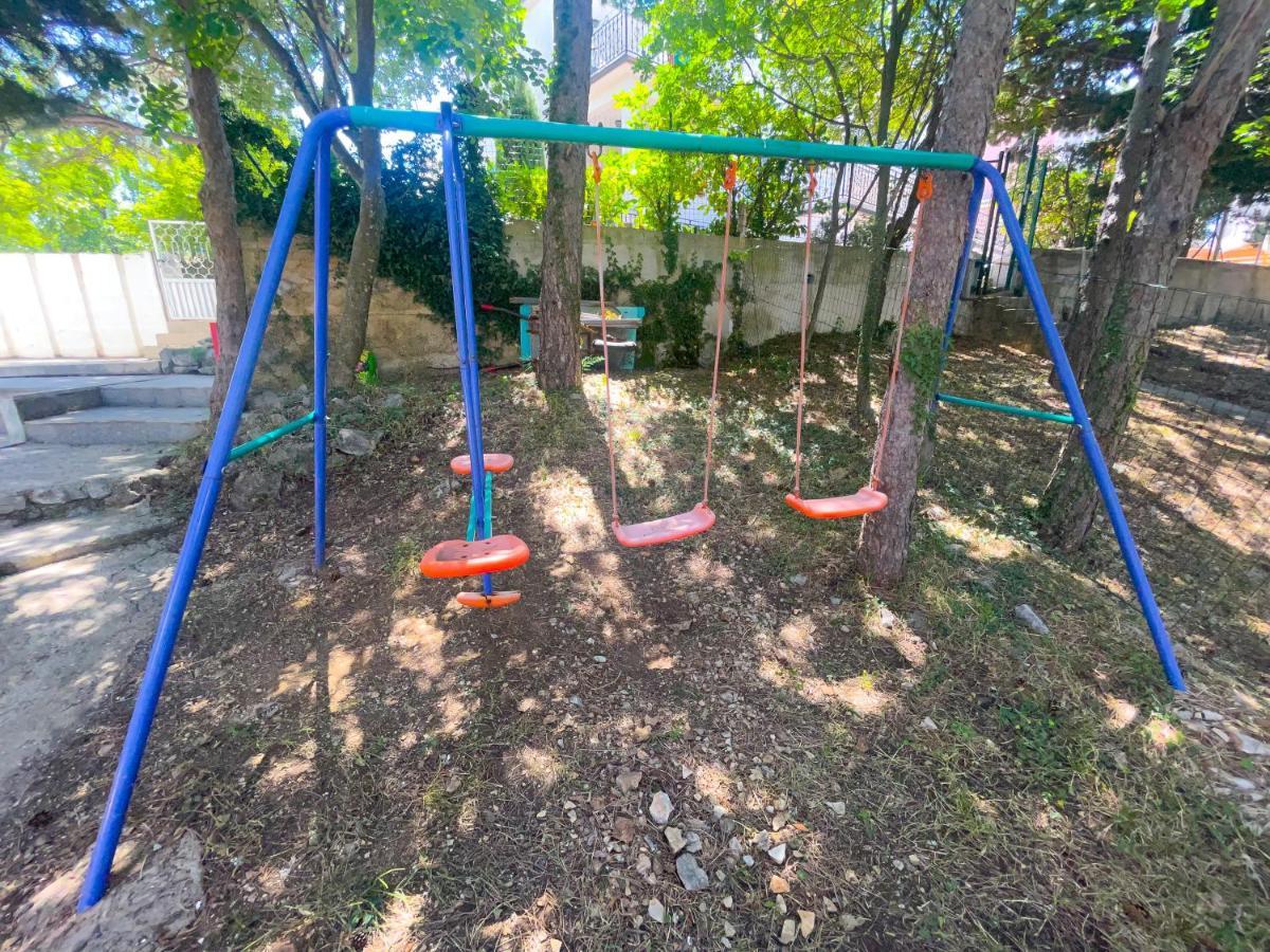 Apartmani Combaj Jadranovo Exteriér fotografie