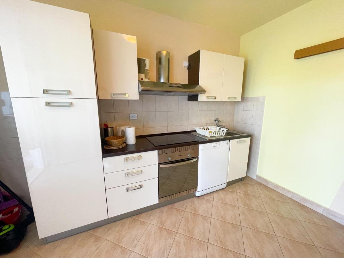 Apartmani Combaj Jadranovo Exteriér fotografie